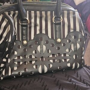 HENRI BENDEL